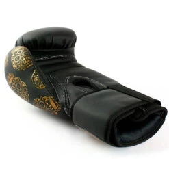 BOXING GLOVES - Urban GOLD SKULLS - 12oz - BLACK 10 BOXING GLOVES - Urban GOLD SKULLS - 12oz - BLACK -Elite Fitness Store BOXINGGLOVES UrbanGOLDSKULLS 12oz BLACK3